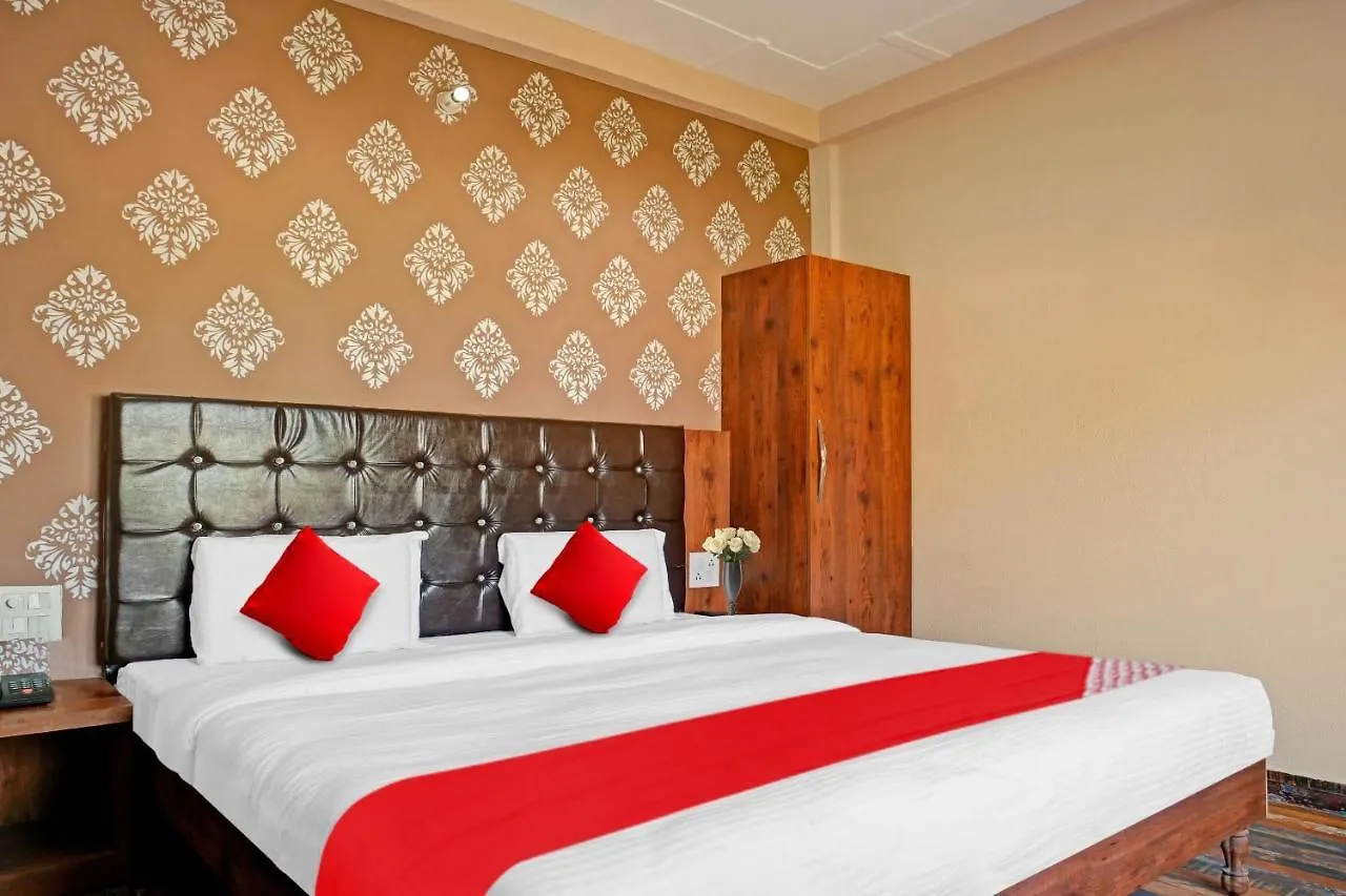 Hotel Flagship Maharaja Resort Varanasi